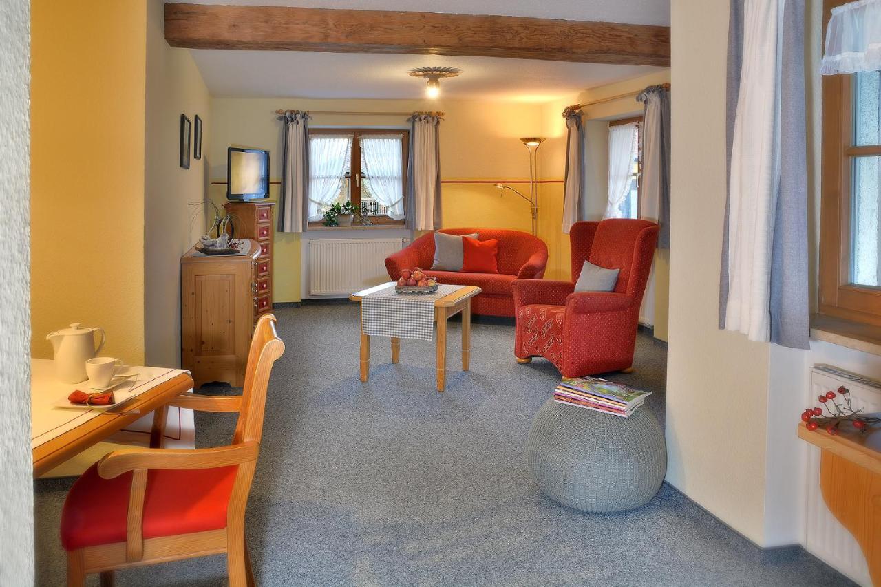 Landhaus Marie-Theres Oberstdorf Bagian luar foto